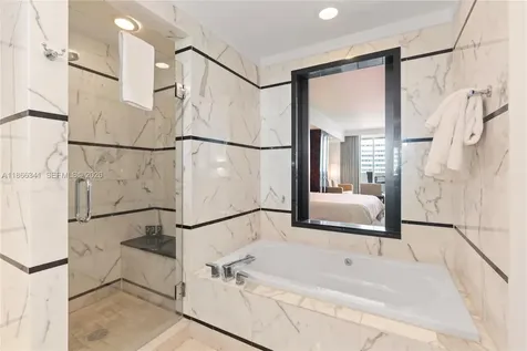 4391 Collins Avenue Miami Beach FL 33140