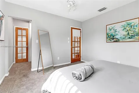 460 NW 88th Terrace El Portal FL 33150