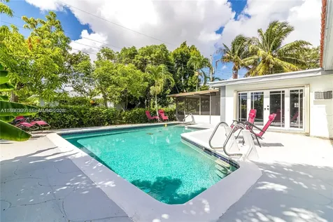 460 NW 88th Terrace El Portal FL 33150