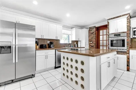 460 NW 88th Terrace El Portal FL 33150