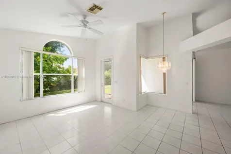669 SW Lake Charles Circle Port St. Lucie FL 34986