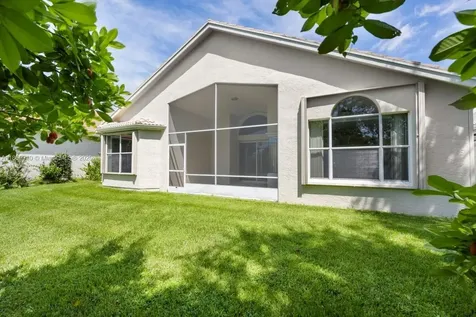 669 SW Lake Charles Circle Port St. Lucie FL 34986