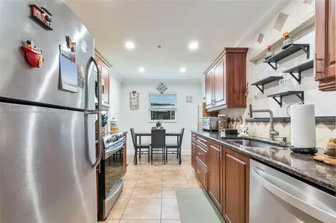 9021 NW 13th Street Plantation FL 33322