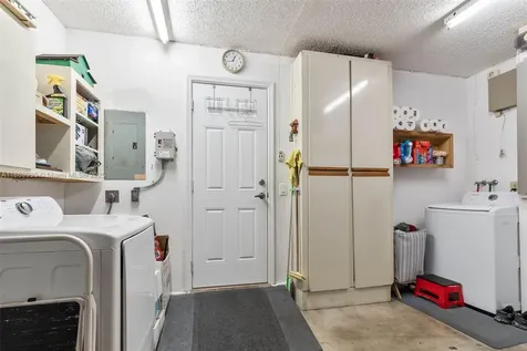 9021 NW 13th Street Plantation FL 33322