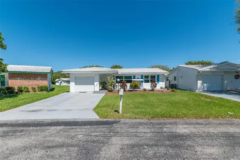 9021 NW 13th Street Plantation FL 33322