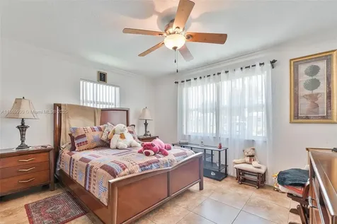 9021 NW 13th Street Plantation FL 33322