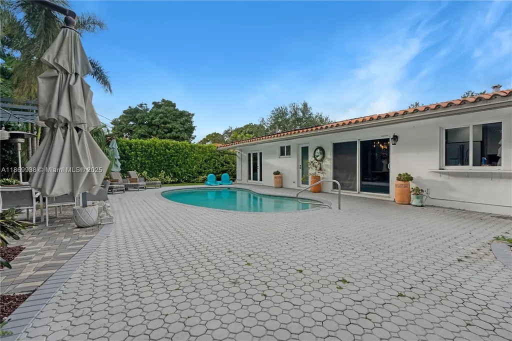 2210 NE 62nd Street Fort Lauderdale FL 33308