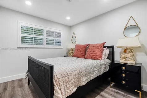 2210 NE 62nd Street Fort Lauderdale FL 33308