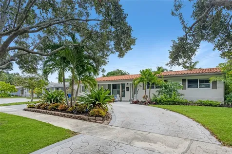 2210 NE 62nd Street Fort Lauderdale FL 33308