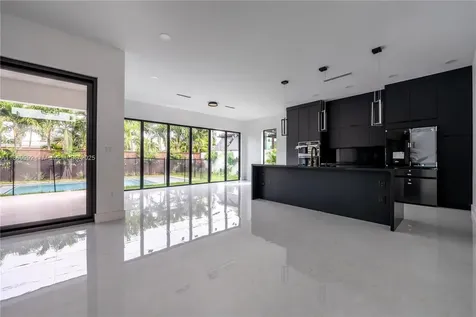 9235 SW 42nd Street Miami FL 33165