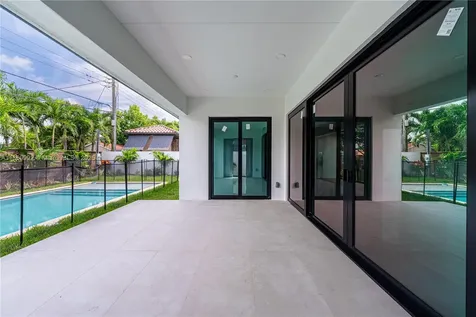9235 SW 42nd Street Miami FL 33165