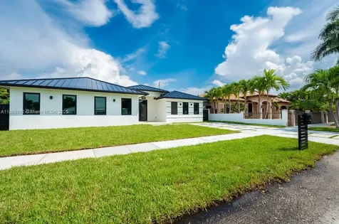 9235 SW 42nd Street Miami FL 33165