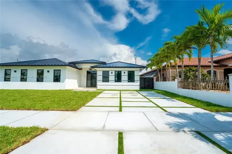 9235 SW 42nd Street Miami FL 33165