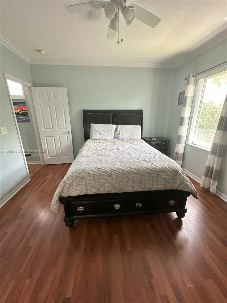 752 NW 127th Avenue Coral Springs FL 33071