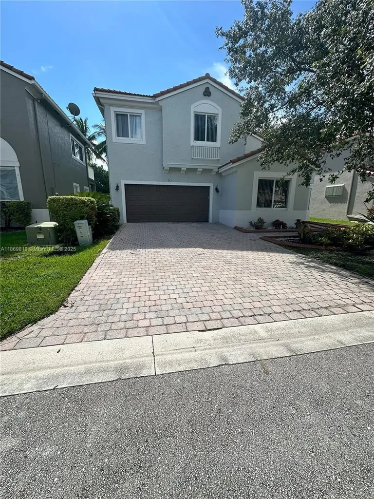 752 NW 127th Avenue Coral Springs FL 33071