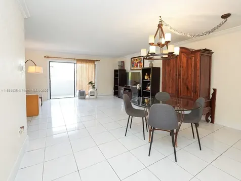 130 S Shore Drive Miami Beach FL 33141