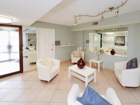 130 S Shore Drive Miami Beach FL 33141
