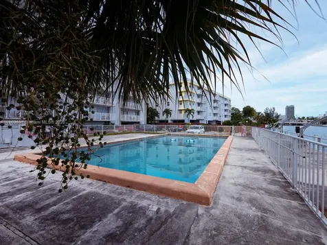 130 S Shore Drive Miami Beach FL 33141