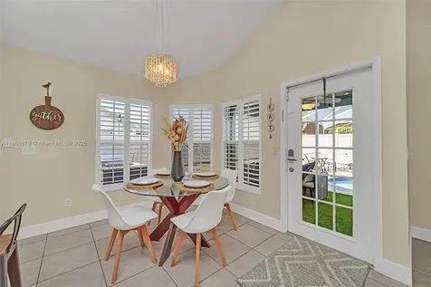 2915 Pembridge Street Kissimmee FL 34747