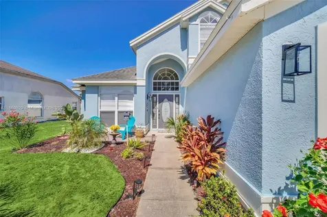 2915 Pembridge Street Kissimmee FL 34747