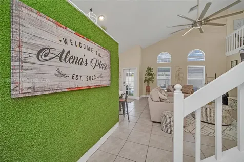 2915 Pembridge Street Kissimmee FL 34747