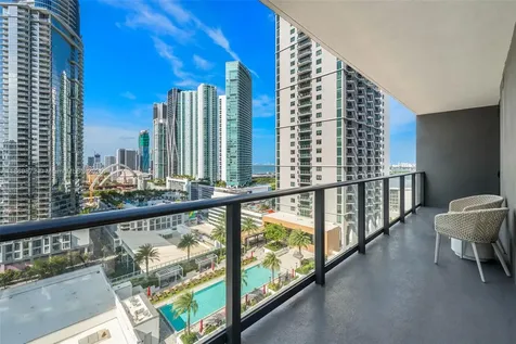 601 NE 1st Avenue Miami FL 33132
