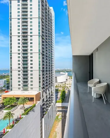 601 NE 1st Avenue Miami FL 33132