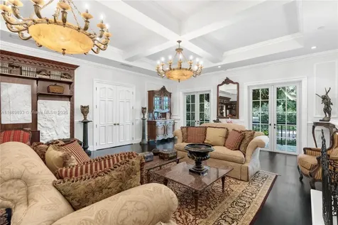 612 Sunset Drive Coral Gables FL 33143