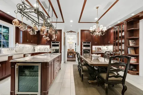 612 Sunset Drive Coral Gables FL 33143