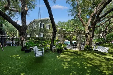 612 Sunset Drive Coral Gables FL 33143