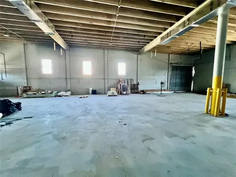 1031 NW 21st Street Miami FL 33127