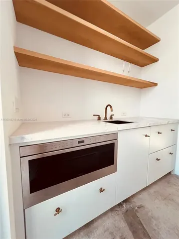 1031 NW 21st Street Miami FL 33127