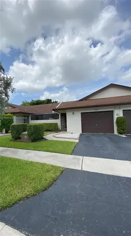 6081 NW 90th Avenue Tamarac FL 33321
