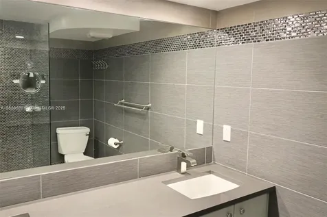 Hallandale Beach FL 33009