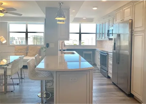 Hallandale Beach FL 33009
