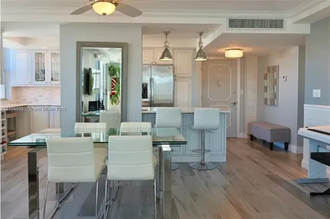 Hallandale Beach FL 33009