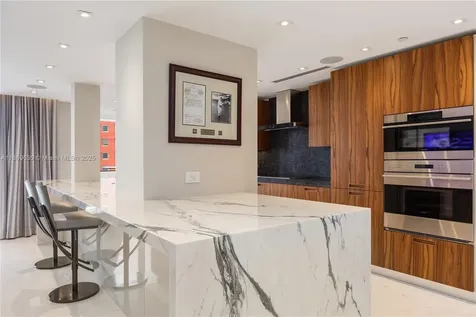 Miami FL 33129