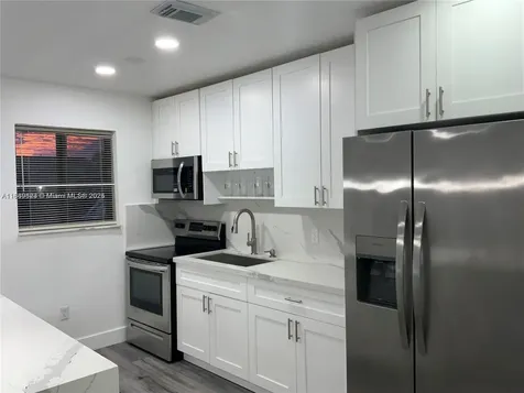 1971 W 2nd Avenue Hialeah FL 33010