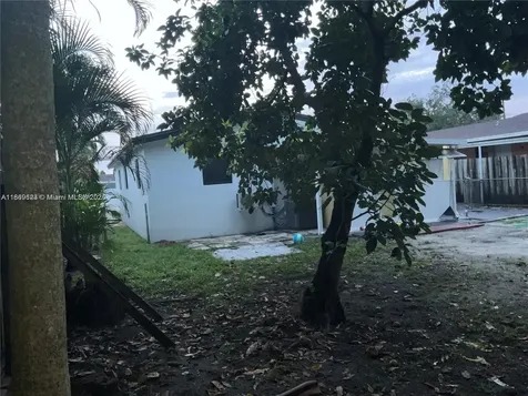 1971 W 2nd Avenue Hialeah FL 33010