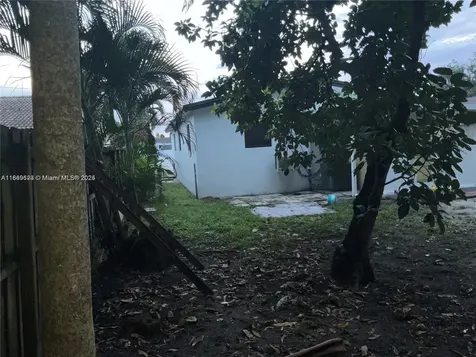 1971 W 2nd Avenue Hialeah FL 33010