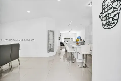 1636 SW 108th Terrace Davie FL 33324