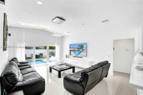 1636 SW 108th Terrace Davie FL 33324