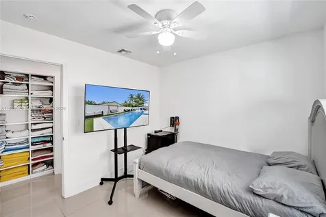 1636 SW 108th Terrace Davie FL 33324