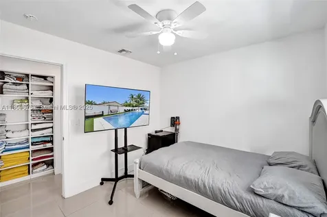 1636 SW 108th Terrace Davie FL 33324