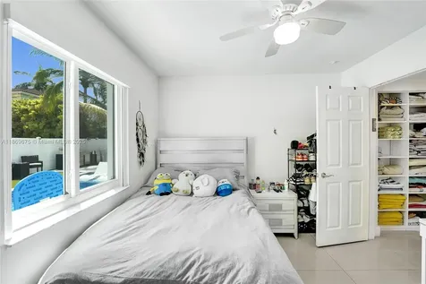 1636 SW 108th Terrace Davie FL 33324