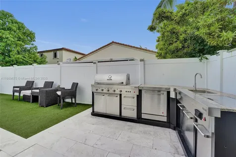 1636 SW 108th Terrace Davie FL 33324