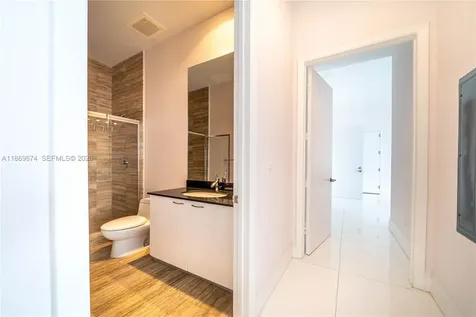 16001 Collins Avenue Sunny Isles Beach FL 33160