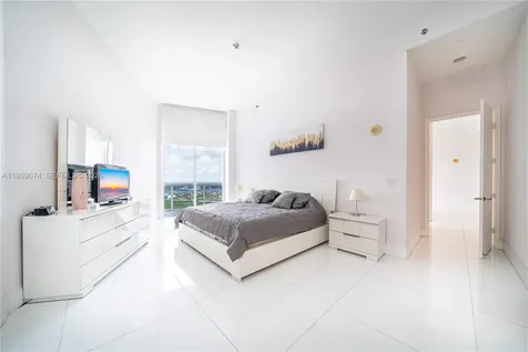 16001 Collins Avenue Sunny Isles Beach FL 33160
