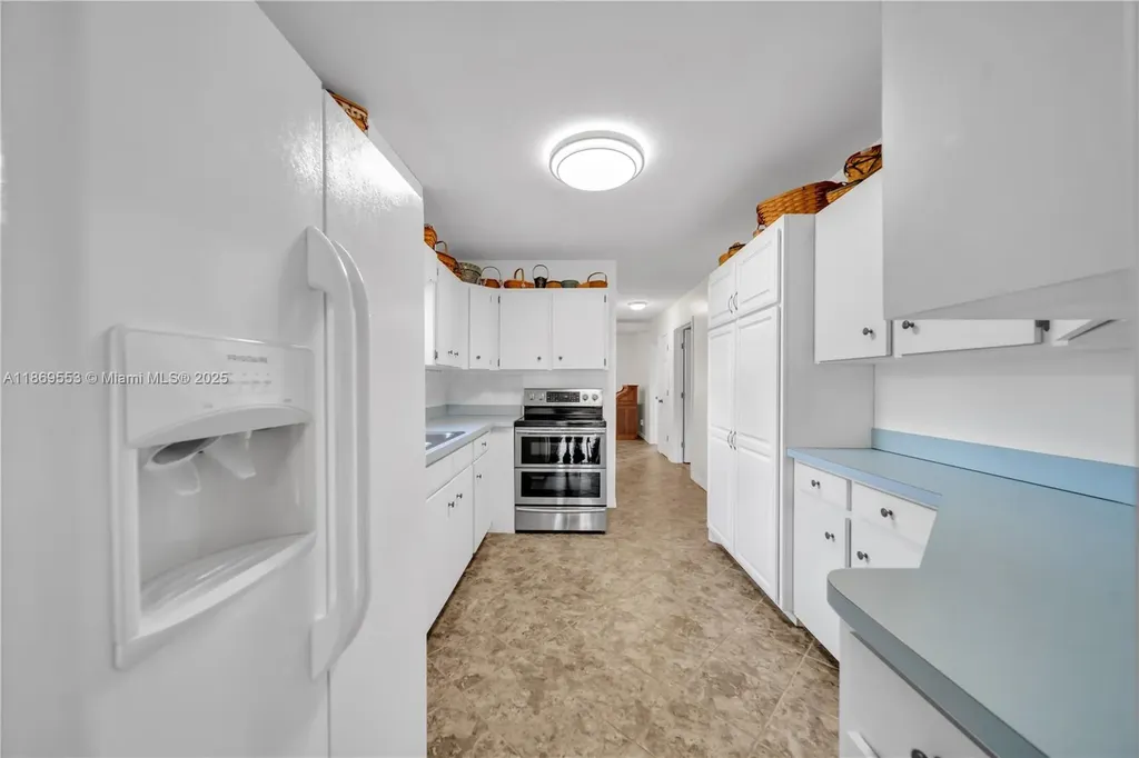 9431 Lake Marion Creek Road Other City - In The State Of Florida FL 33844
