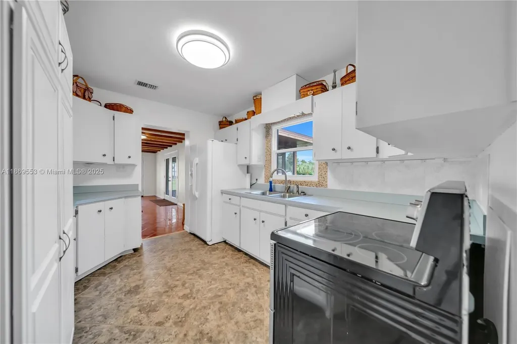 9431 Lake Marion Creek Road Other City - In The State Of Florida FL 33844